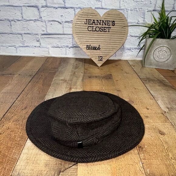 Tilley Endurable Winter Hat with Ear Flaps 7 Brown Herringbone Wool Blend - Picture 10 of 13